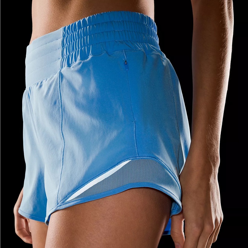 Lululemon Hotty Hot High-Rise Lined Short 2.5”